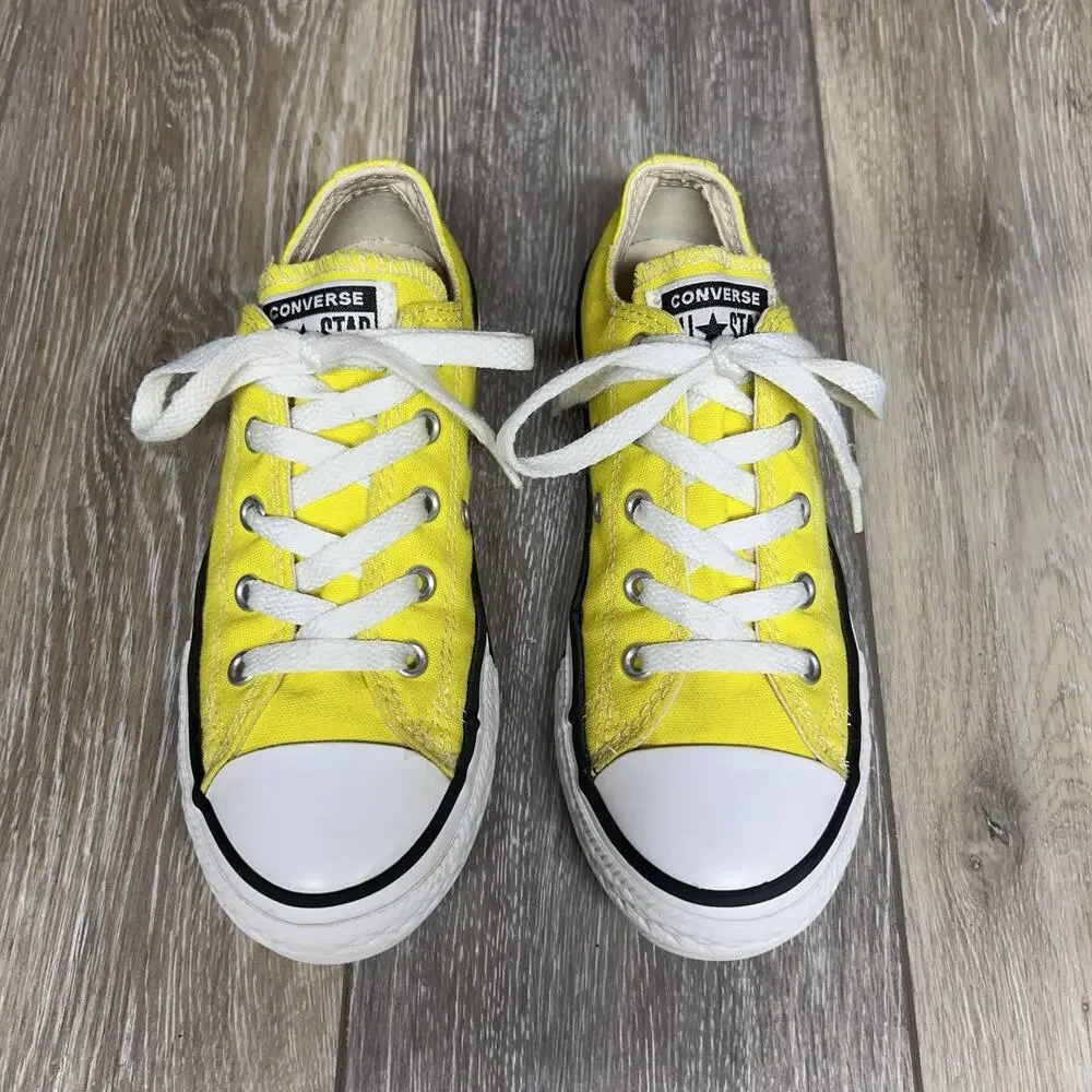 Converse previously owned